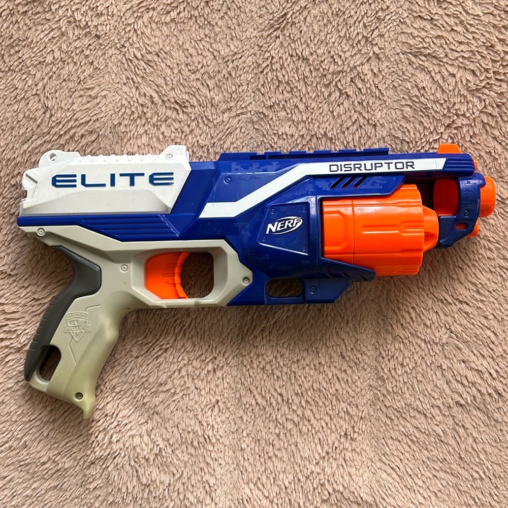 NERF elite disruptive n-strike play toy for target games